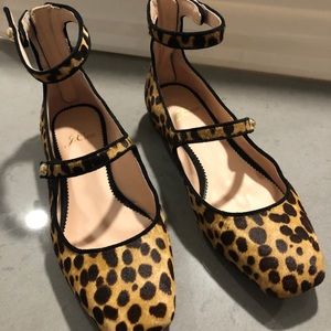 Leopard print Mary-Jane flats